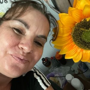 Meet your Posher, Raelene